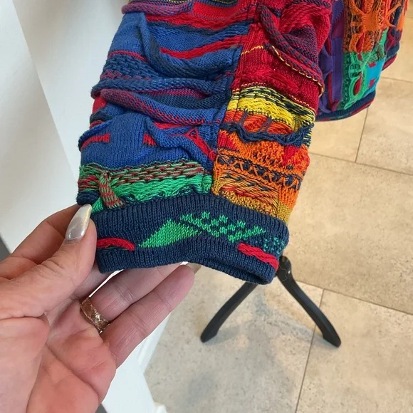 COOGI RAINBOW SWEATER - Picture 6 of 10